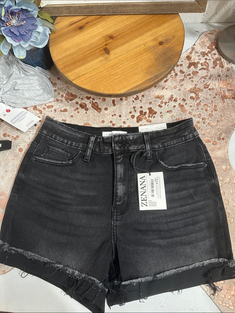 NWT Zenana Outfitters Black Frayed Hem Denim Cutoff Shorts